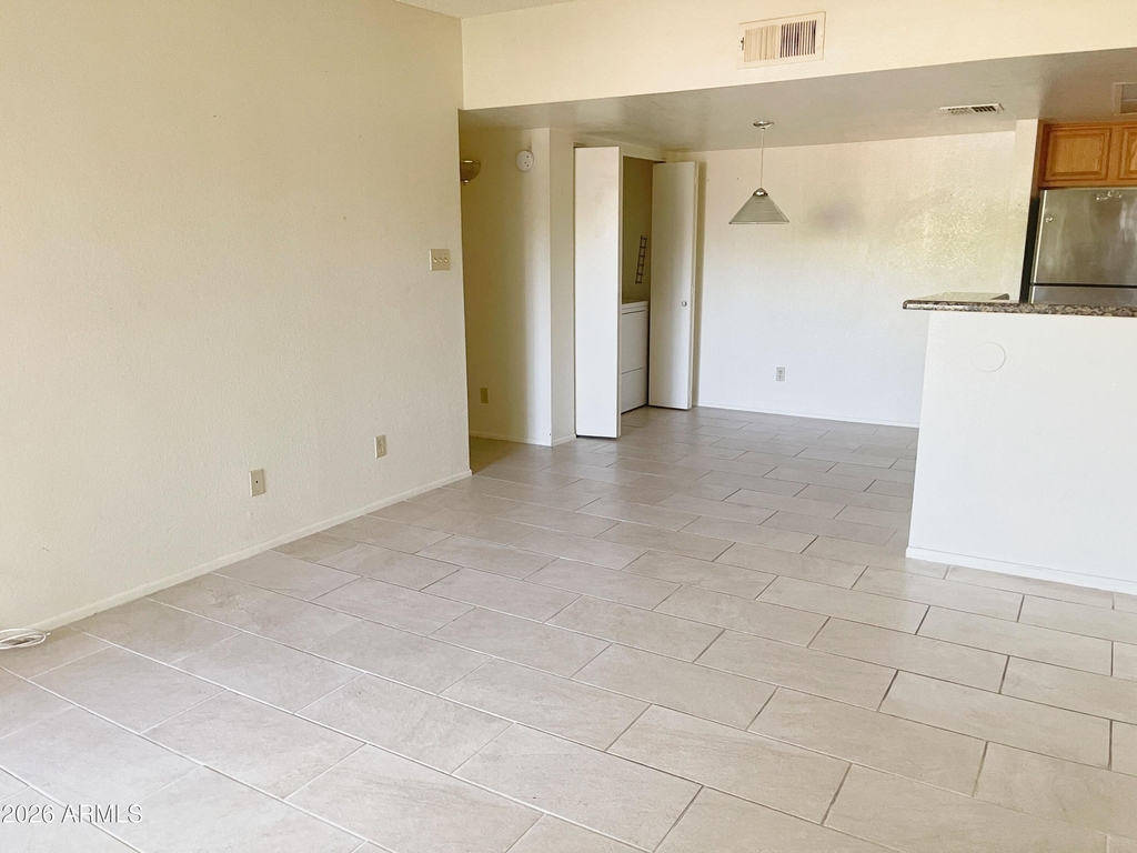 5757 W Eugie Avenue - Photo 3