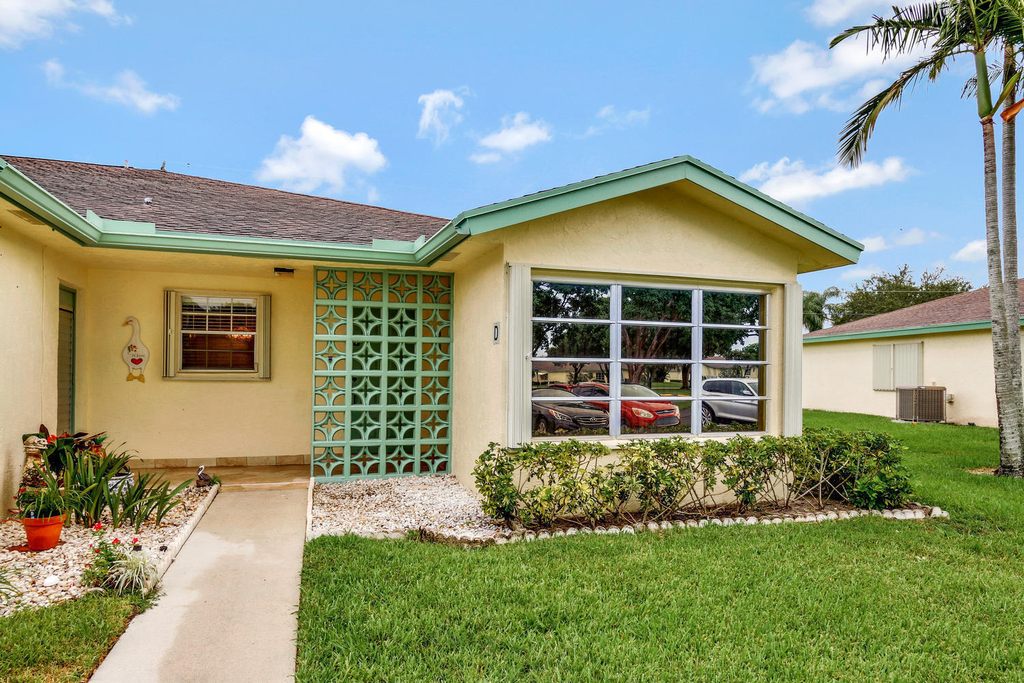 5126 Lakefront Boulevard - Photo 1
