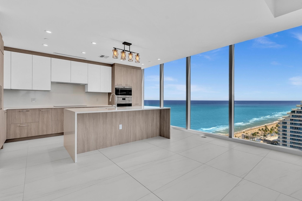 151 N Seabreeze Boulevard - Photo 11
