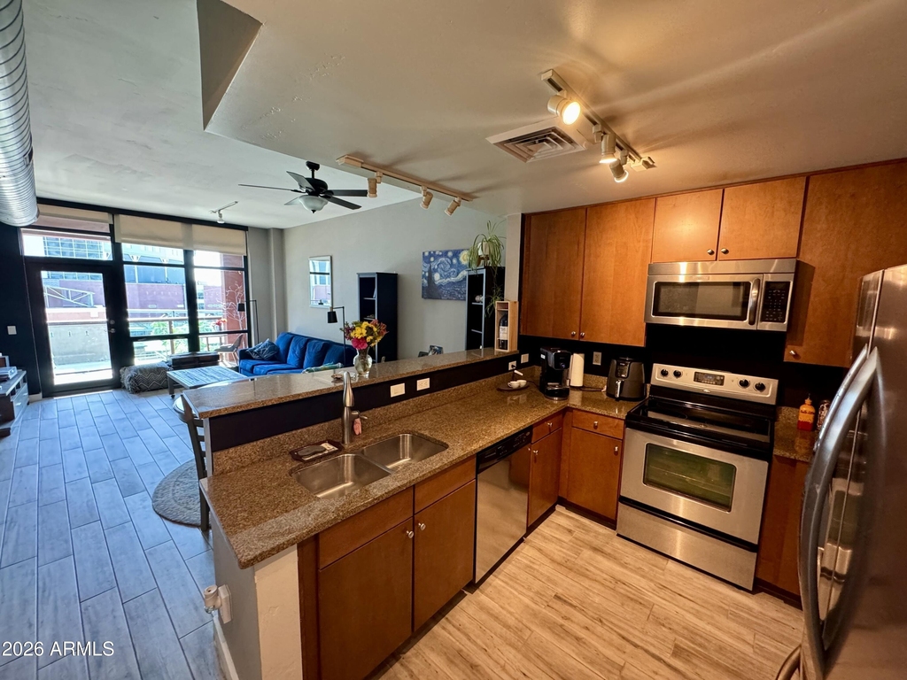 310 S 4th Street - Photo 4