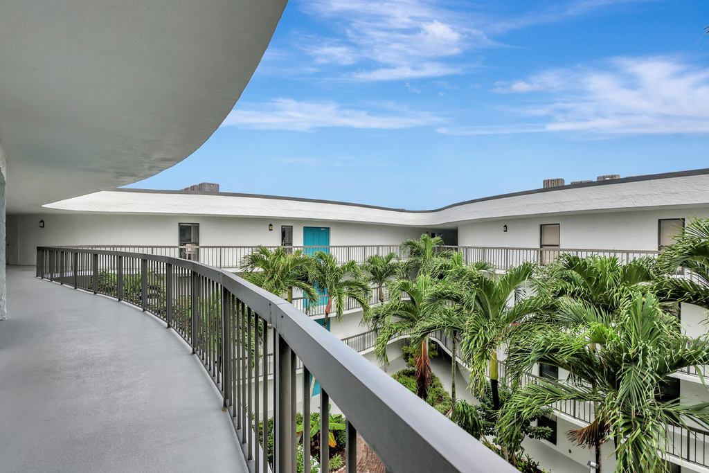 1357 Ne Ocean Boulevard - Photo 1