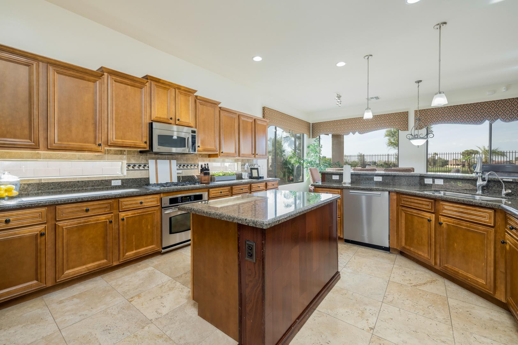 4176 E Clubview Drive - Photo 8