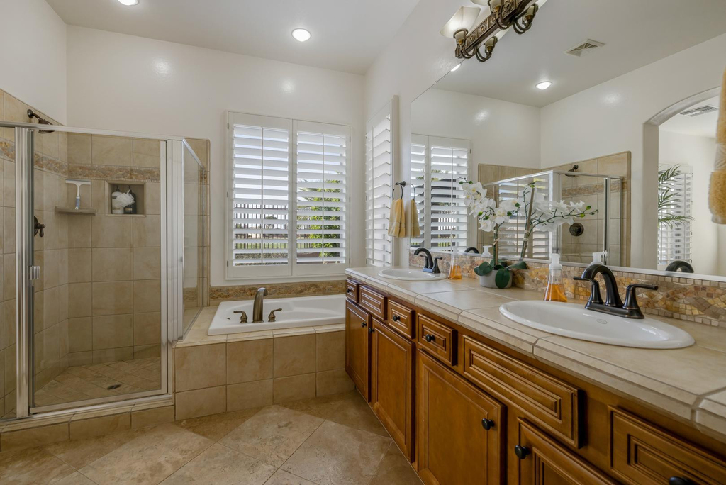 4176 E Clubview Drive - Photo 13