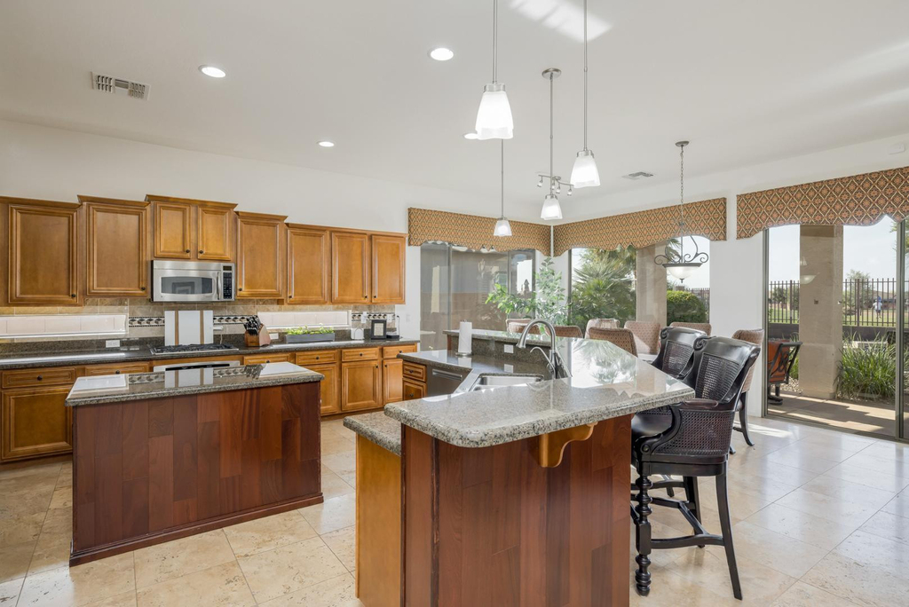 4176 E Clubview Drive - Photo 7