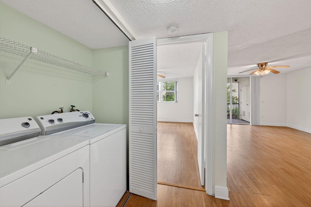 8353 Lake Drive - Photo 11