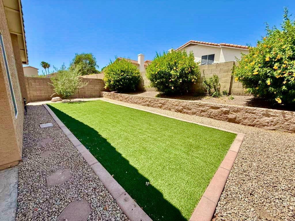 7568 W Kerry Lane - Photo 12