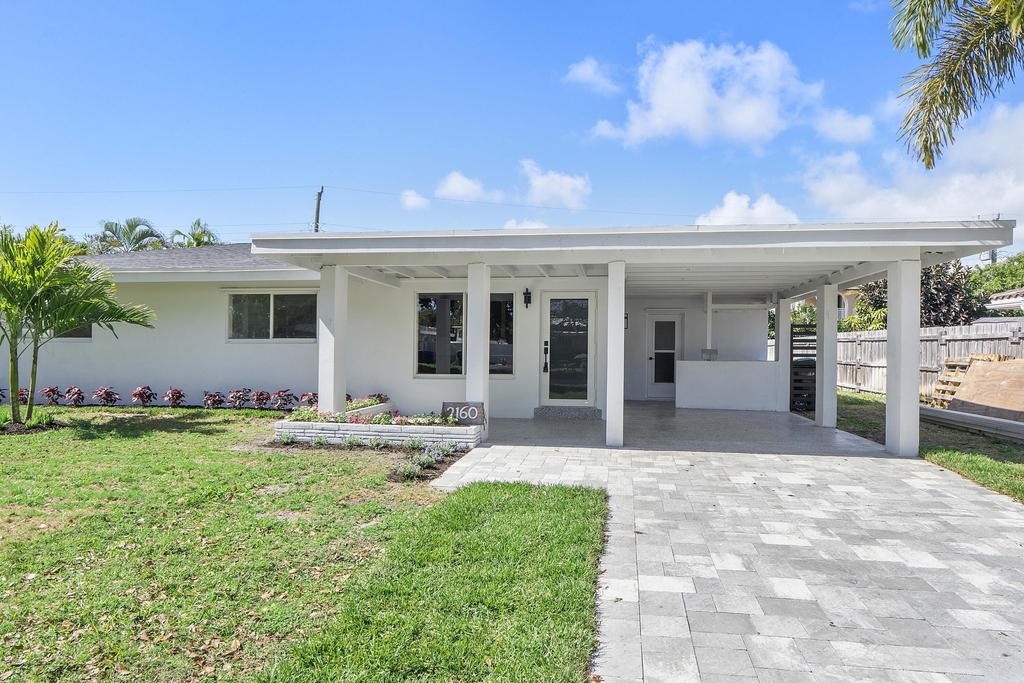 2160 Ne 53rd Street - Photo 1