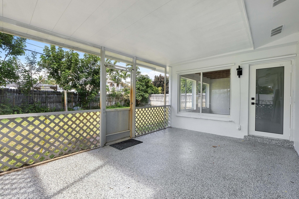 2160 Ne 53rd Street - Photo 33