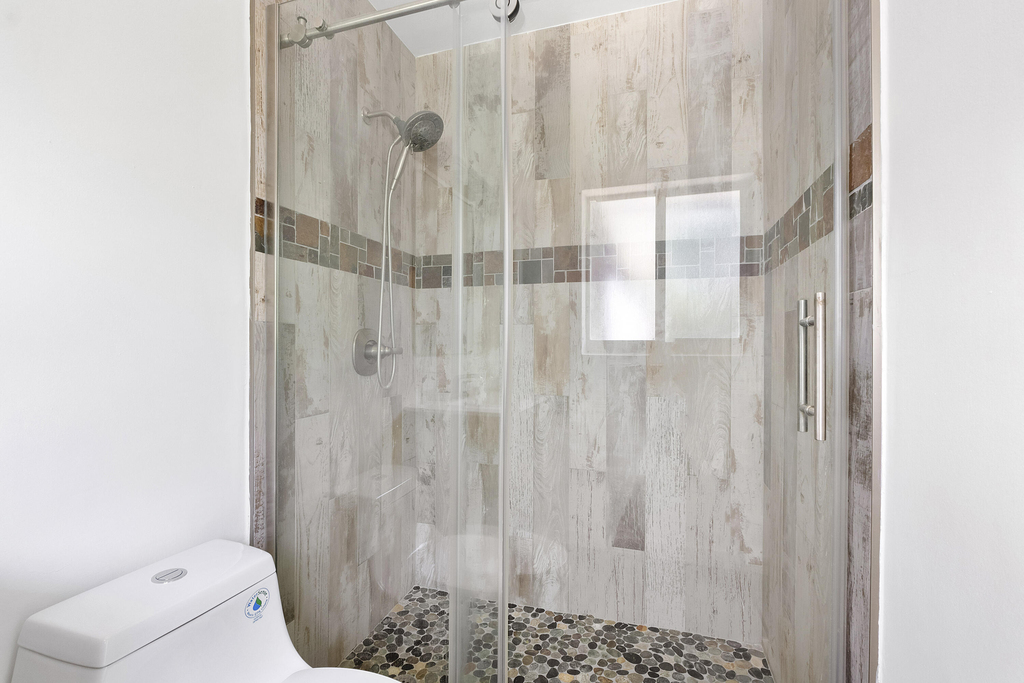 2160 Ne 53rd Street - Photo 31