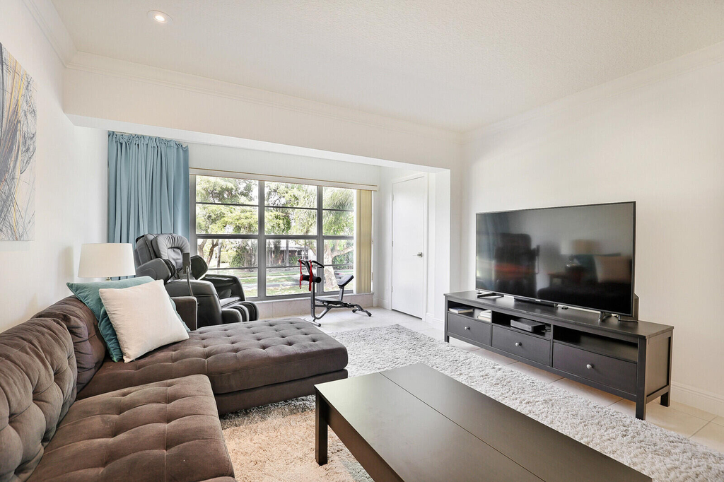 1141 Calamondin Terrace - Photo 7