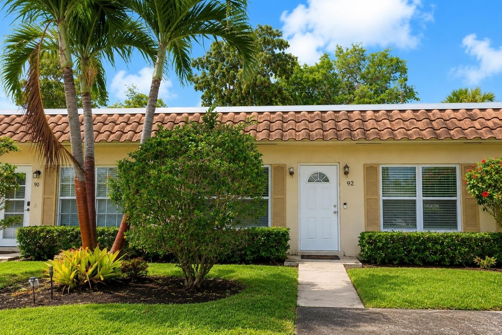 92 Lariat Circle - Photo 0