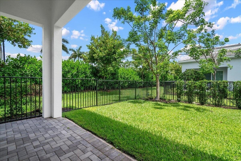 16493 Helix Court - Photo 17