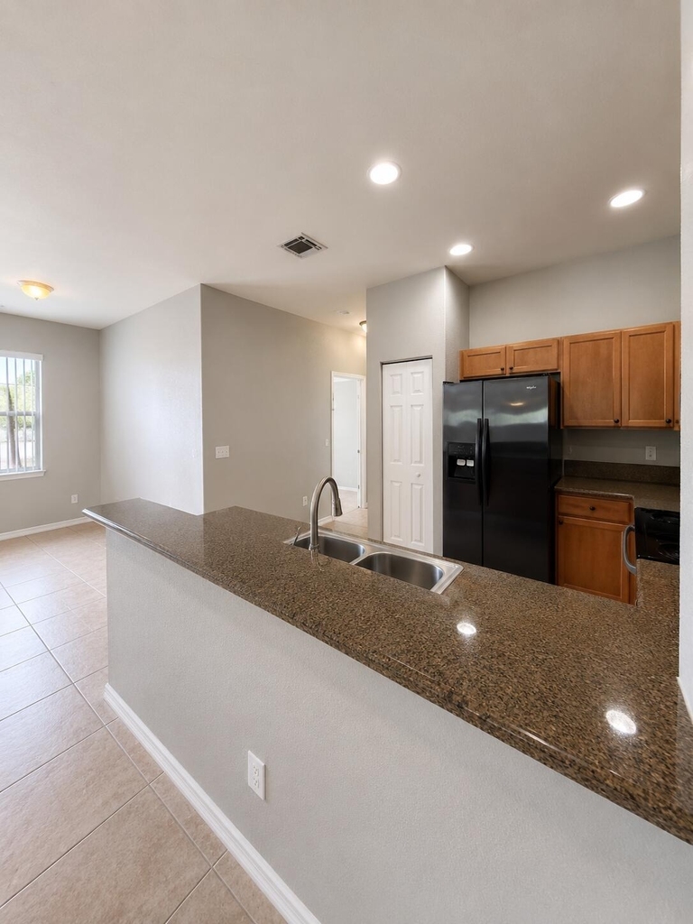 9064 Plymouth Place - Photo 8