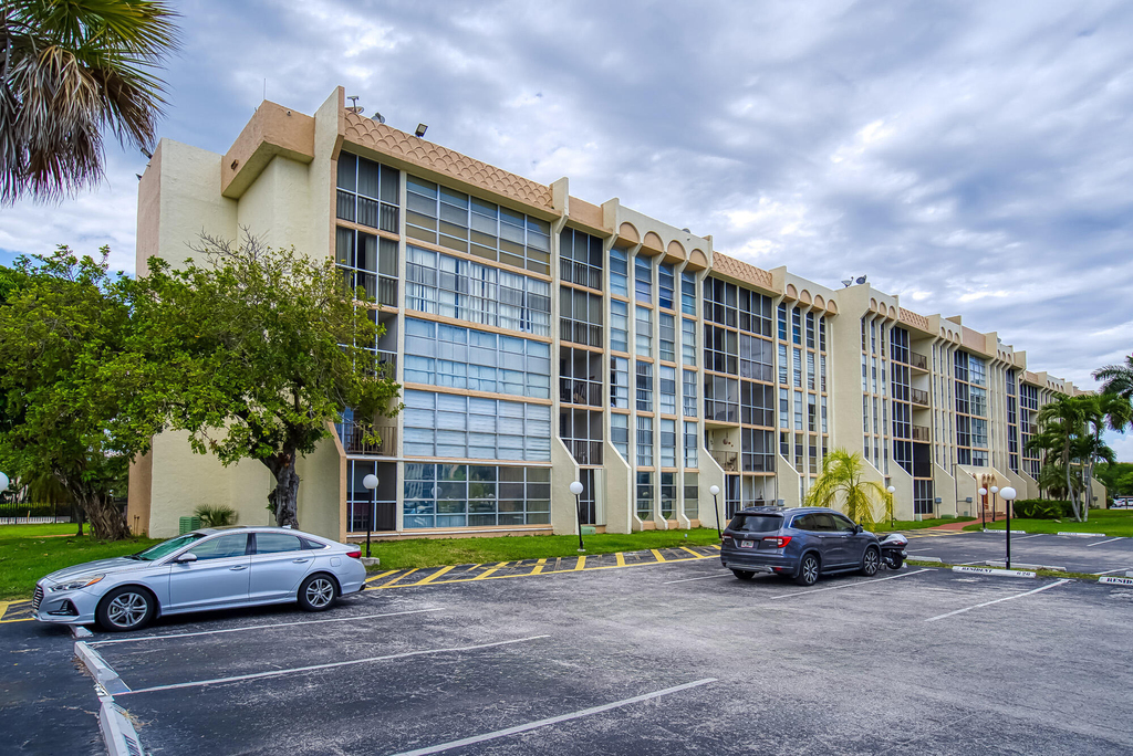 2000 Atlantic Shores Boulevard - Photo 45