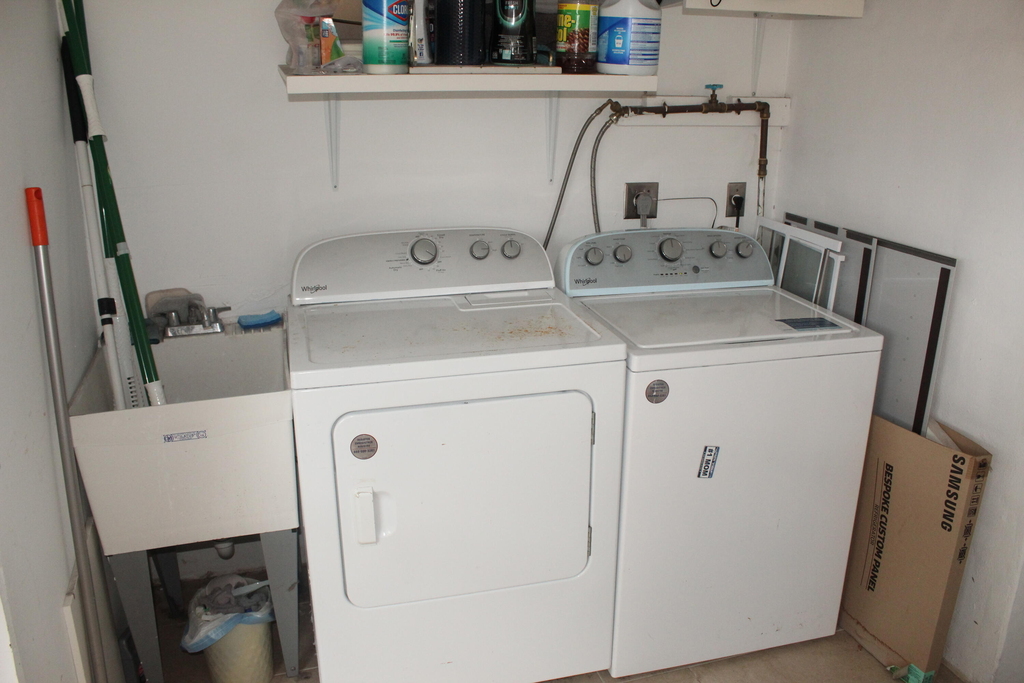 1558 Ne 30th Street - Photo 35