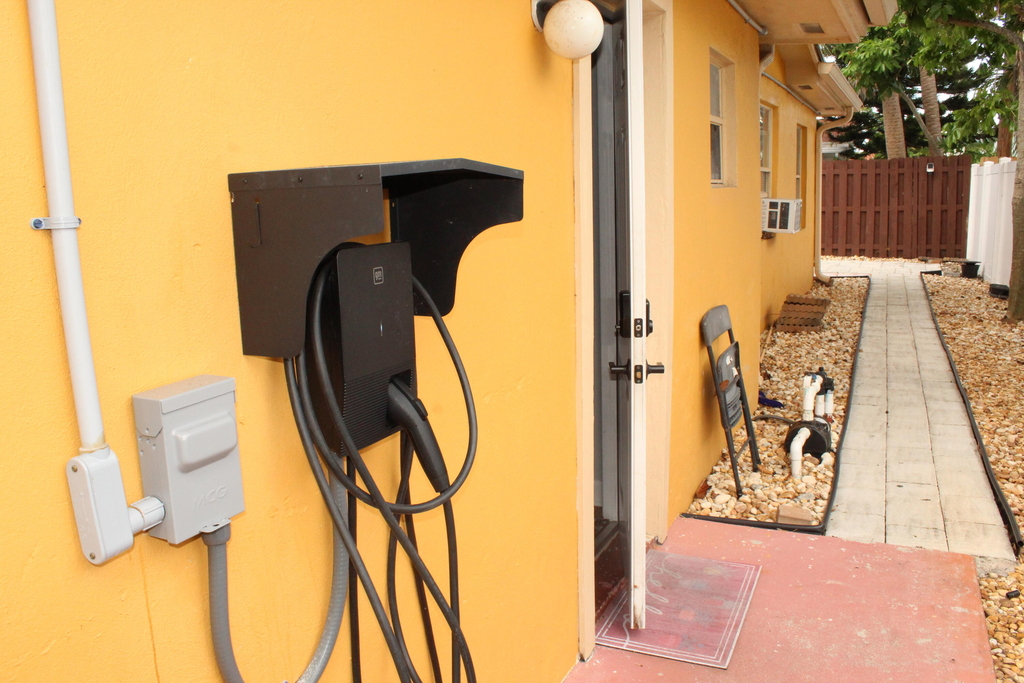 1558 Ne 30th Street - Photo 9