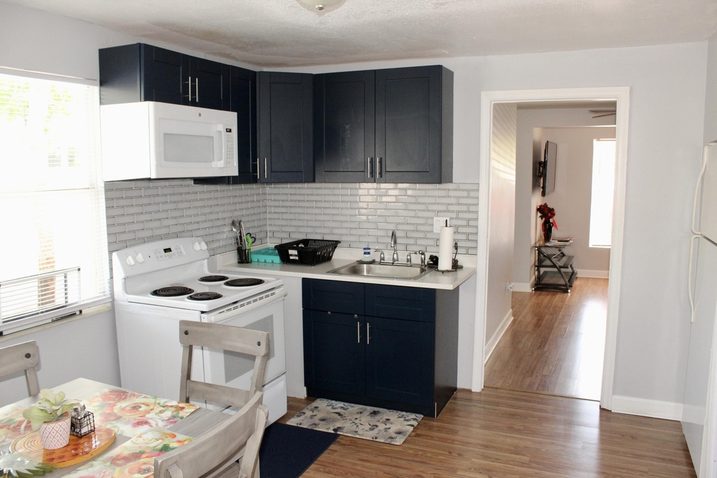 1558 Ne 30th Street - Photo 14