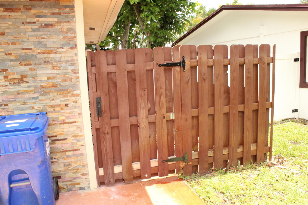 1558 Ne 30th Street - Photo 6