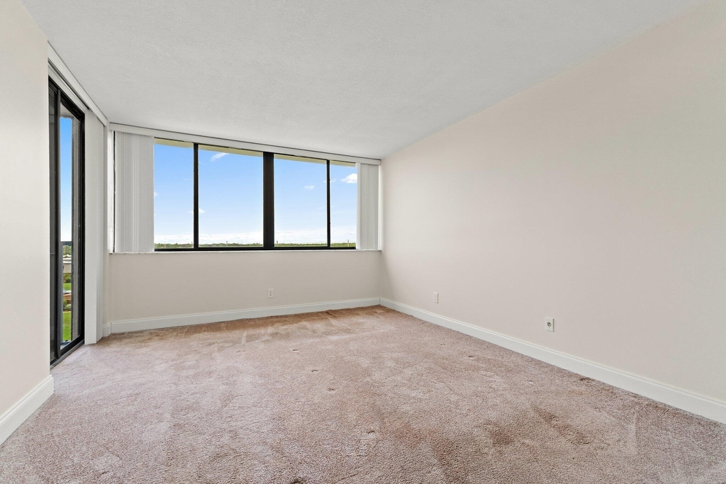 1605 S Us Highway 1 - Photo 47