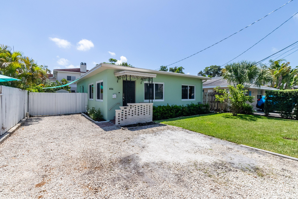 836 Ne 17th Terrace - Photo 37
