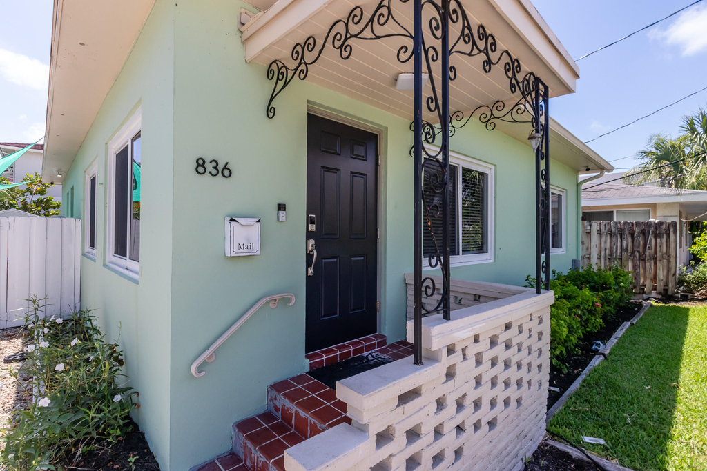 836 Ne 17th Terrace - Photo 29