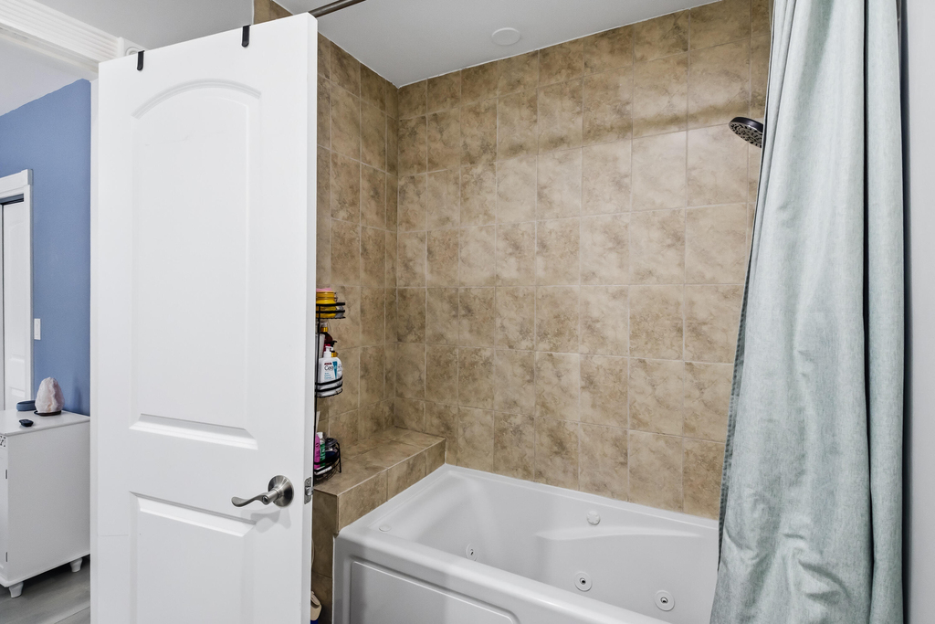 836 Ne 17th Terrace - Photo 19