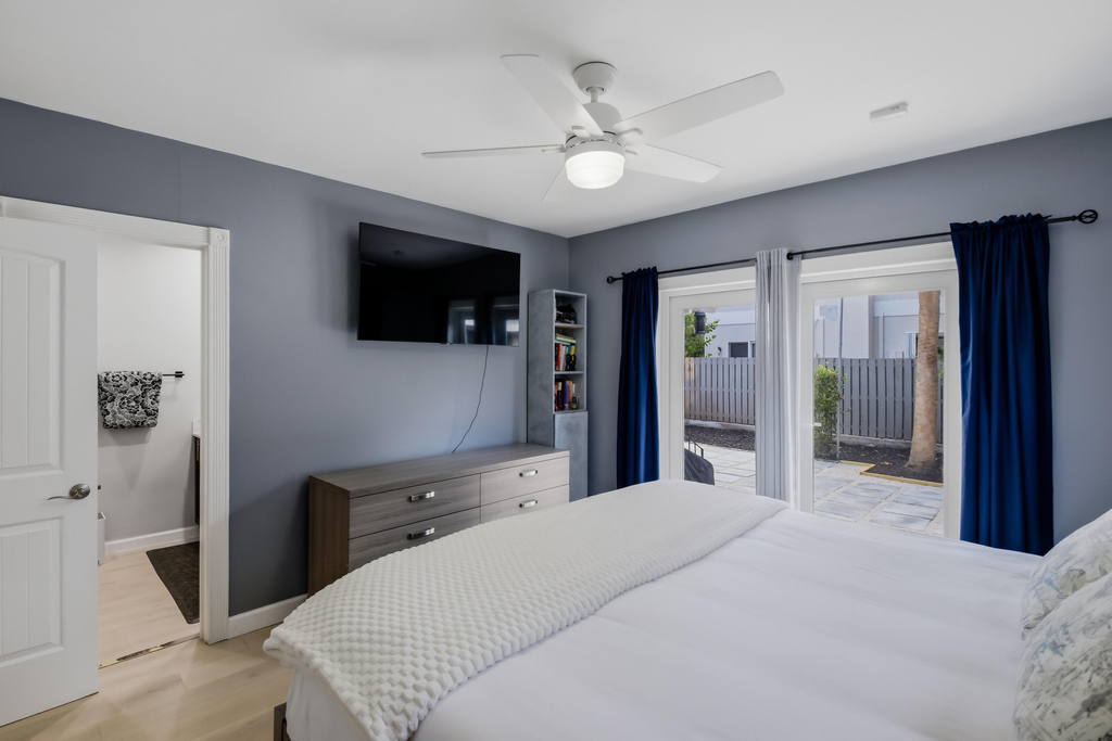 836 Ne 17th Terrace - Photo 16