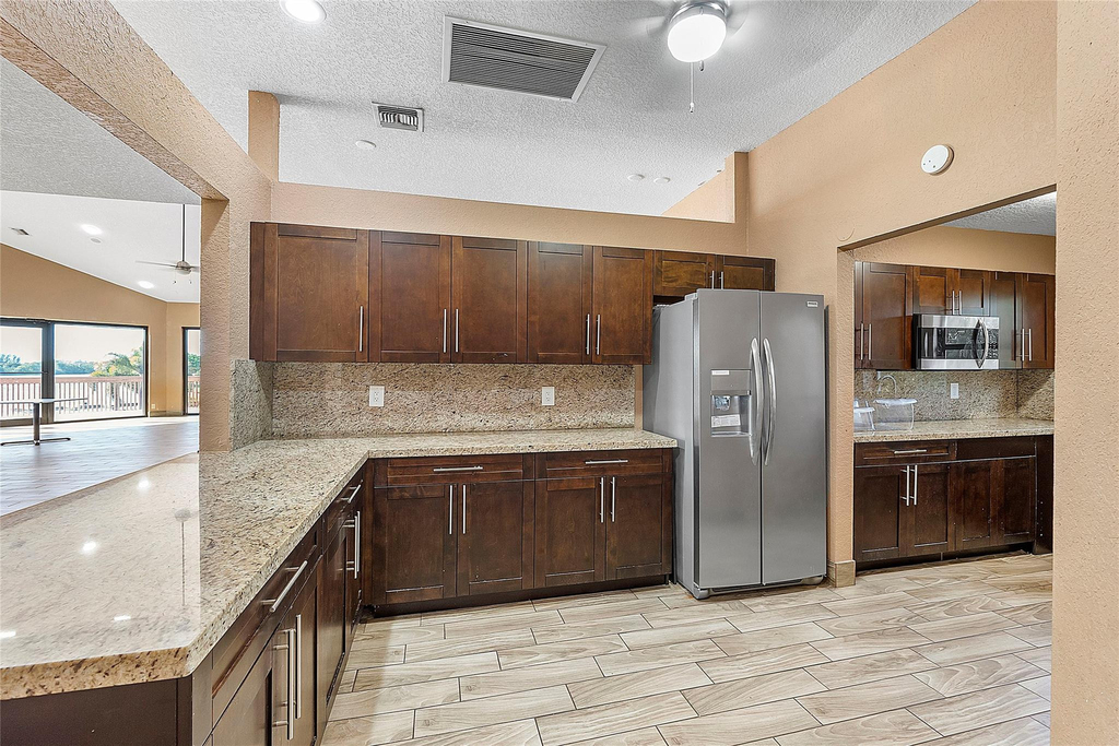 31 Columbia Court - Photo 9