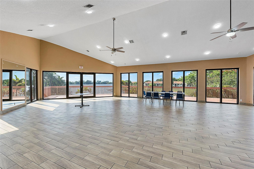 31 Columbia Court - Photo 11