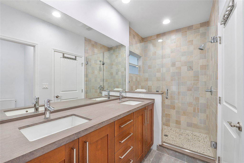 825 Ne 17th Way - Photo 18