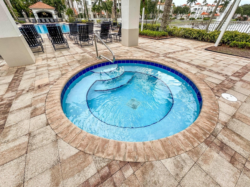 11010 Legacy Drive - Photo 18