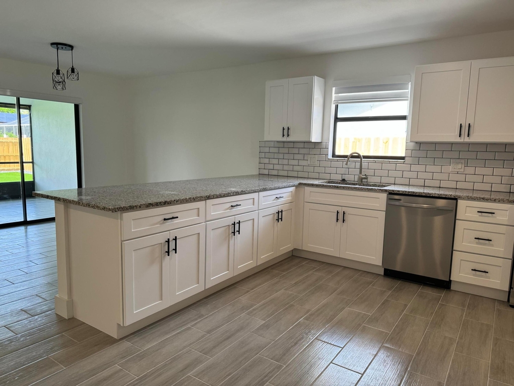 158 Cordoba Circle - Photo 3