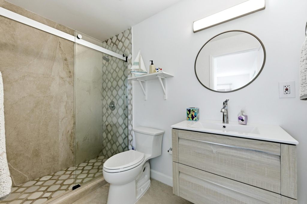 221 Princeton Drive - Photo 18