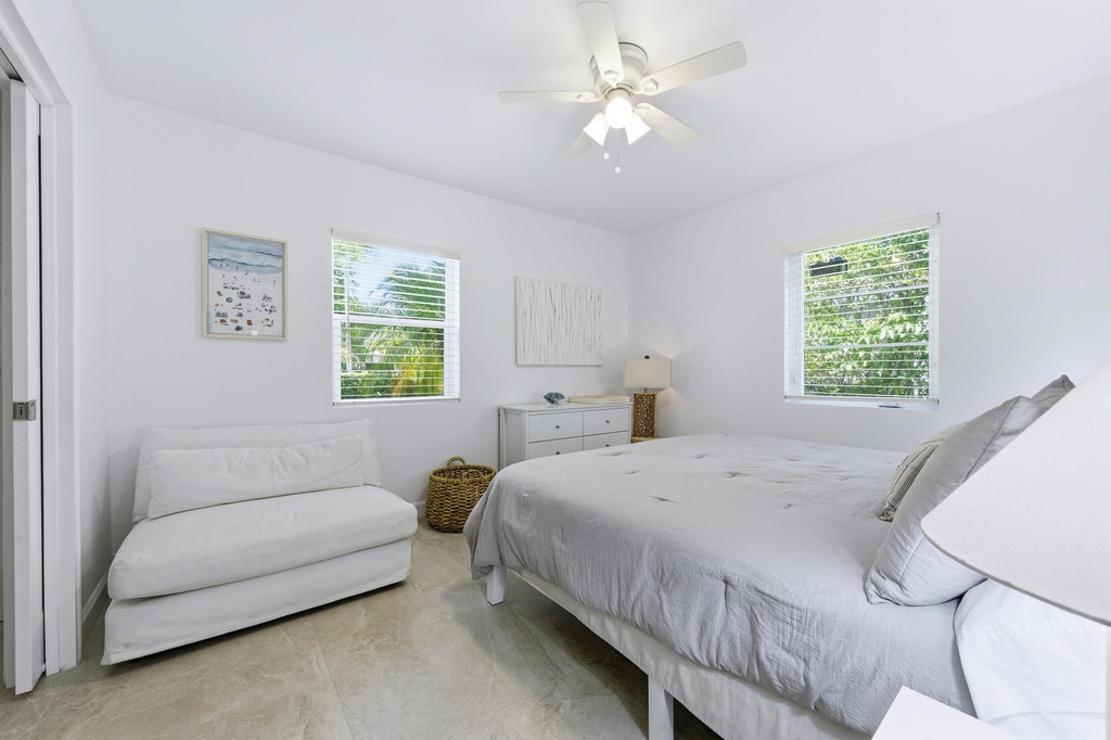 221 Princeton Drive - Photo 13