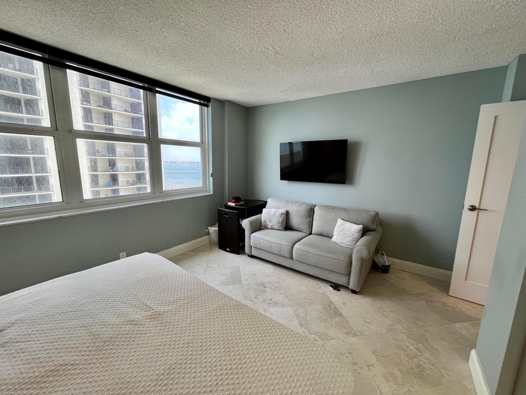 5440 N Ocean Drive - Photo 38