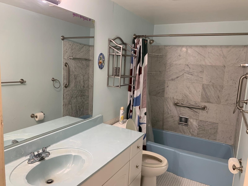 2453 Ne 51st Street - Photo 8