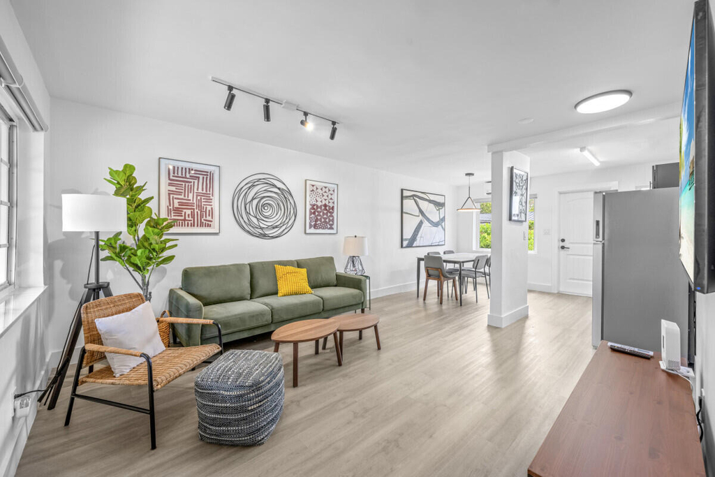 2021 Plunkett Street - Photo 1