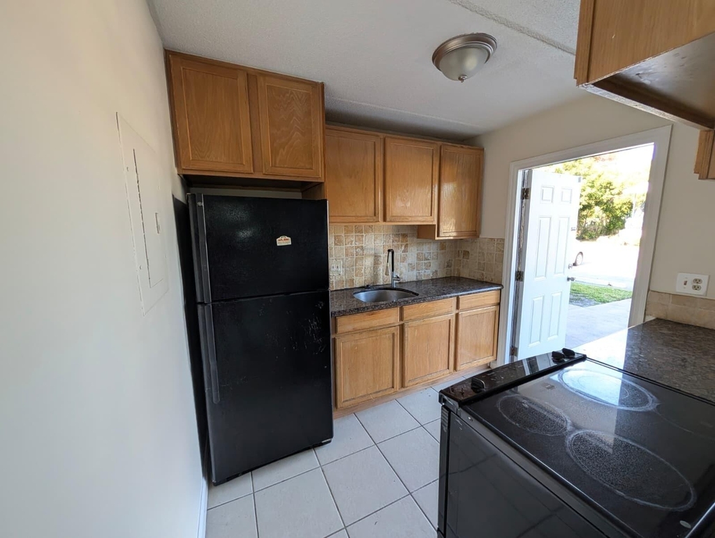 817 Lighthouse Drive - Photo 7