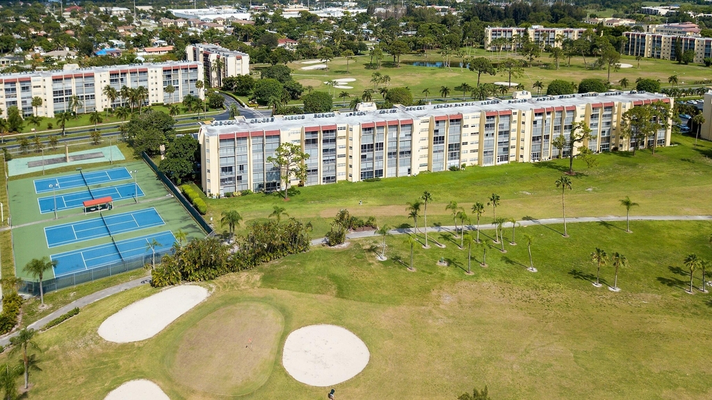 3661 Via Poinciana - Photo 27