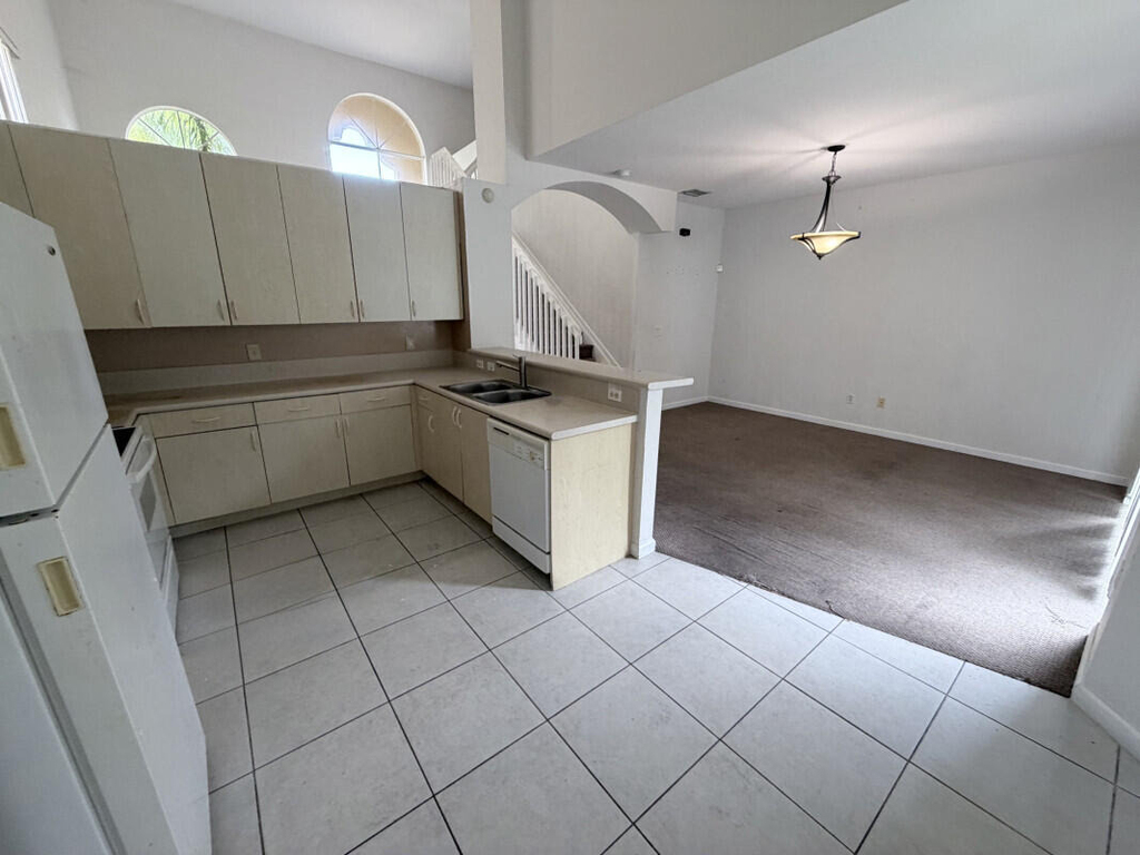 3760 Ne 15th Street - Photo 3