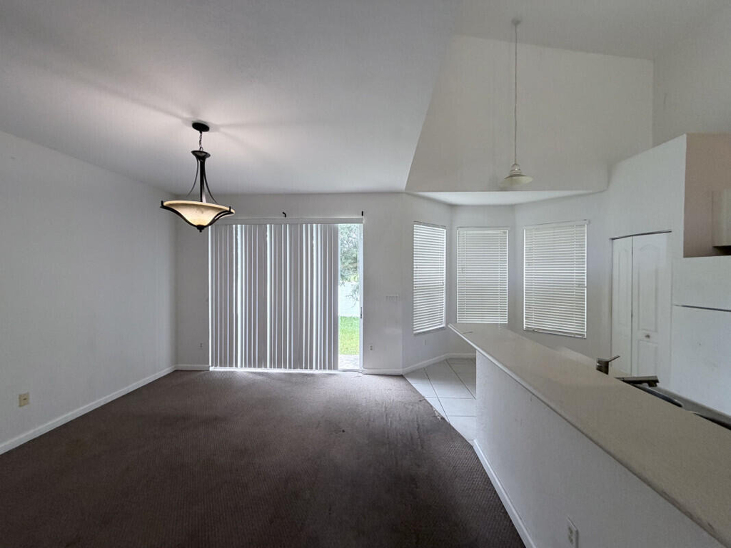 3760 Ne 15th Street - Photo 2