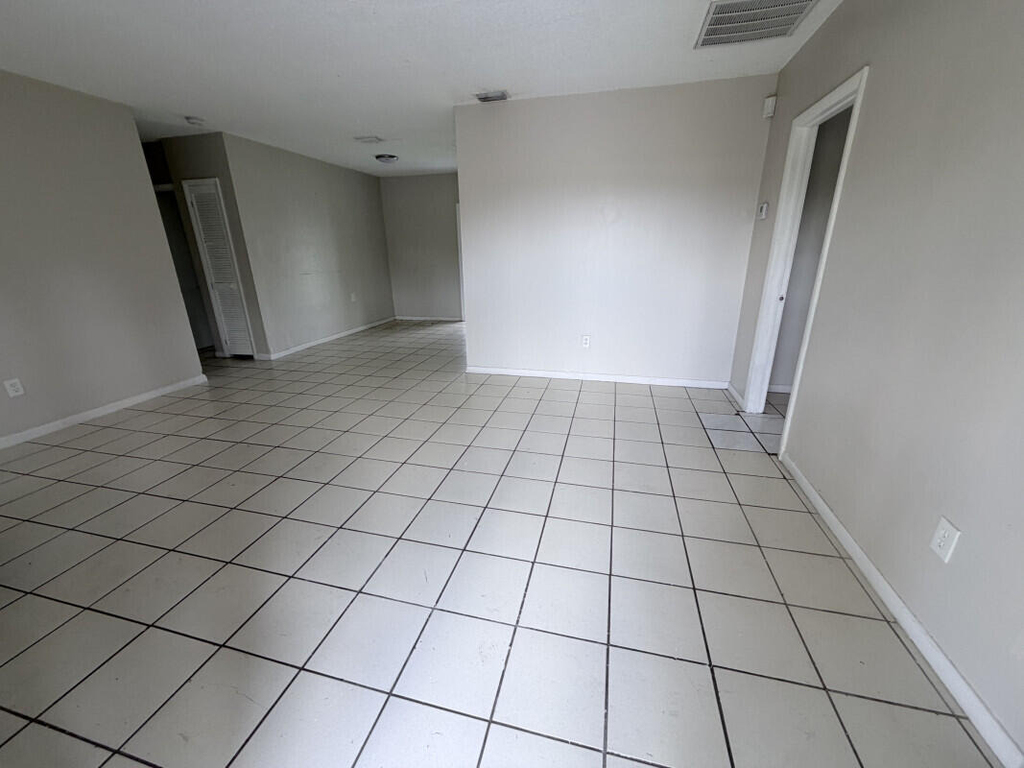 639 Sw 3rd Terrace - Photo 3