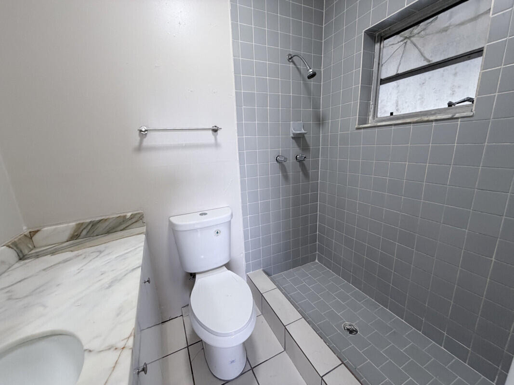 639 Sw 3rd Terrace - Photo 9