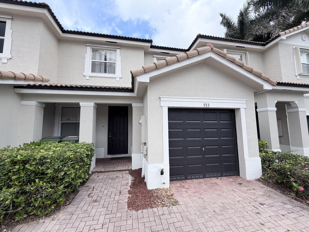 933 Ne 42nd Avenue - Photo 15