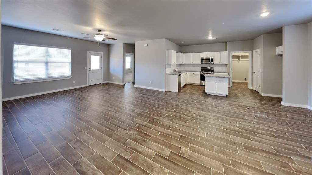 12432 Armstrong Drive - Photo 3