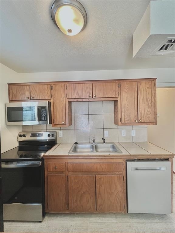 1901 E Lindsey - Photo 7