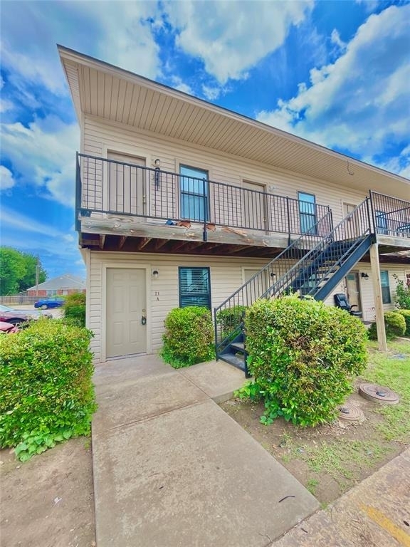 1901 E Lindsey - Photo 9
