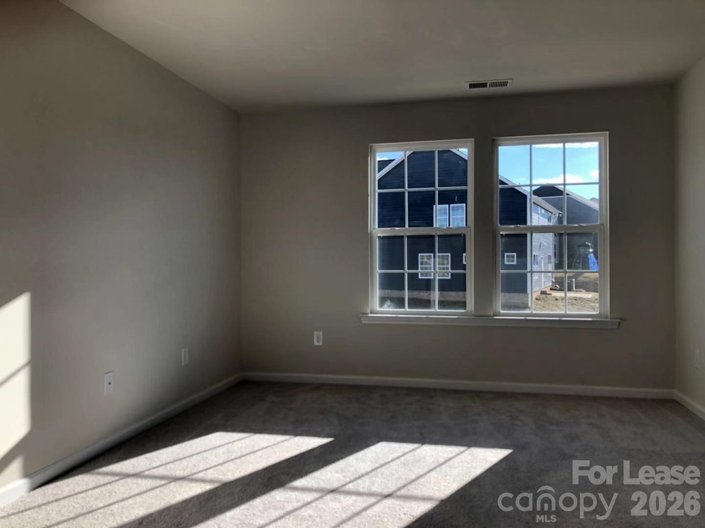 3001 Deep River Way - Photo 8