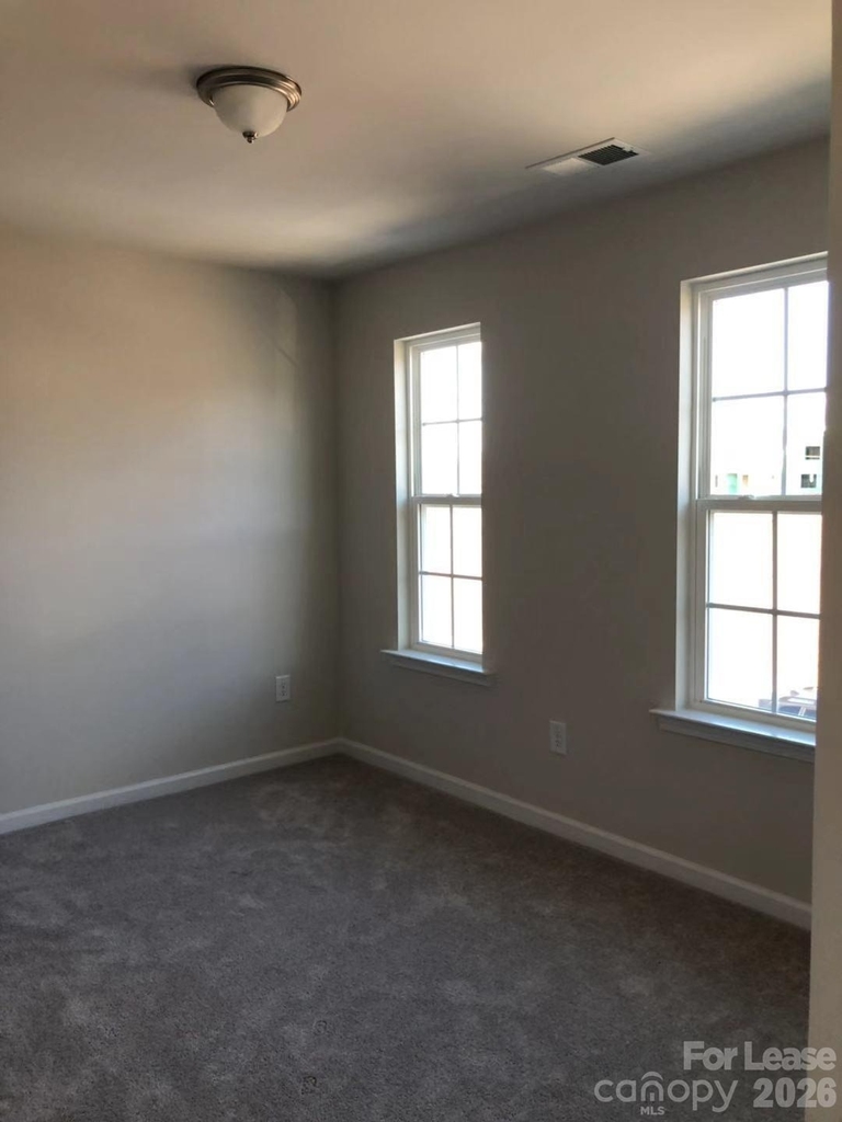 3001 Deep River Way - Photo 9