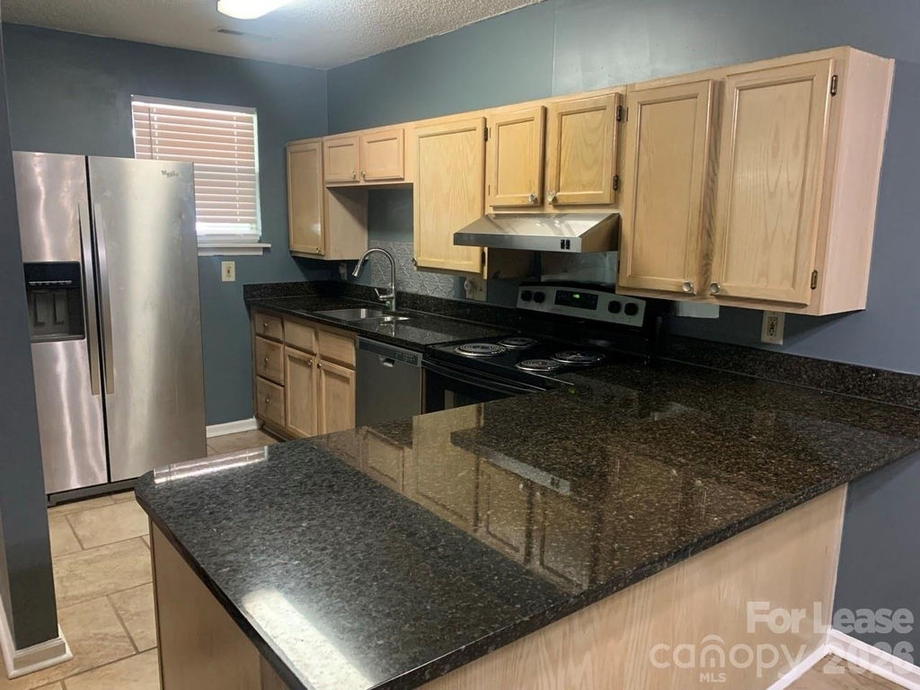 216 W Statesville Avenue - Photo 0